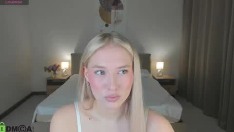 Snapshot of chloe_alba chatting on 01.19.26 Chloe online show from 01.19.26