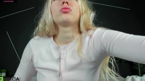 Snapshot of chloe_alba chatting on 05.02.26 Chloe online show from 05.02.26
