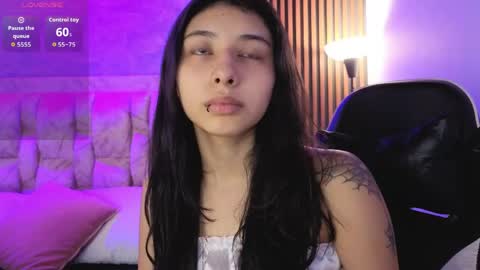 Snapshot of chloe_bluee_ chatting on 04.18.26 chloe_bluee_ online show from 04.18.26
