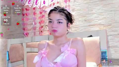 Snapshot of chloe_cortez chatting on 02.13.26 chloe online show from 02.13.26