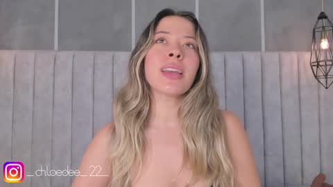 Snapshot of chloe_dee_ chatting on 02.20.25 Chloe online show from 02.20.25