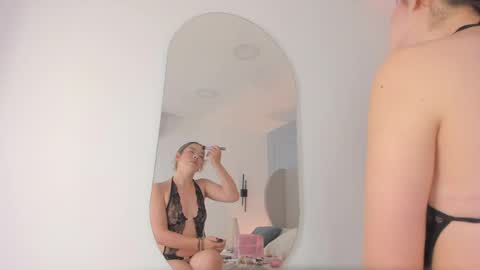 Snapshot of chloe_dee_ chatting on 05.27.26 Chloe online show from 05.27.26