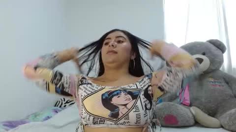 chloe_dolce online show from 10.24.25