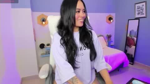 Snapshot of chloe_fischer chatting on 11.27.25 Chloe online show from 11.27.25