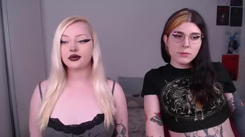 Snapshot of chloe_levine chatting on 04.12.26 Chloe Levine online show from 04.12.26