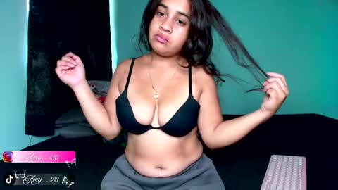 Snapshot of chloe_maia1 chatting on 10.16.25 AMY online show from 10.16.25