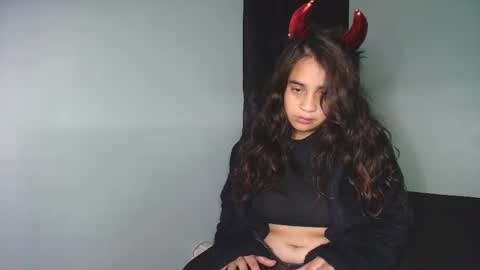 Snapshot of chloe_maia1 chatting on 10.25.25 AMY online show from 10.25.25