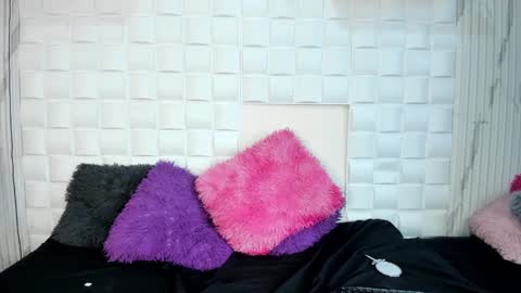 Chloe online show from 12.31.24