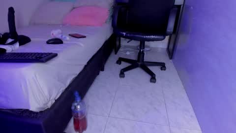 Chloe online show from 01.11.25