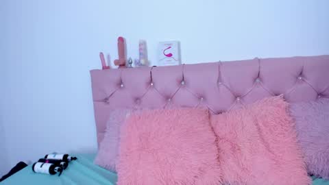 Chloe online show from 03.04.25