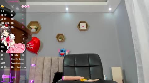 Chloe online show from 02.21.25