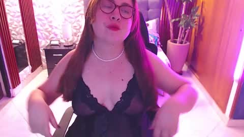 chloe_prg online show from 02.11.25