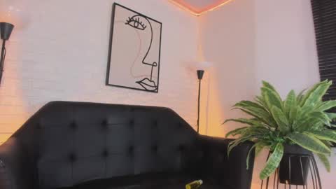 CHLOE online show from 04.01.26