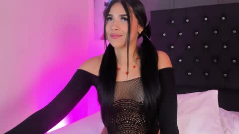 Snapshot of chloe_sterling chatting on 03.25.26 chloe_sterling online show from 03.25.26