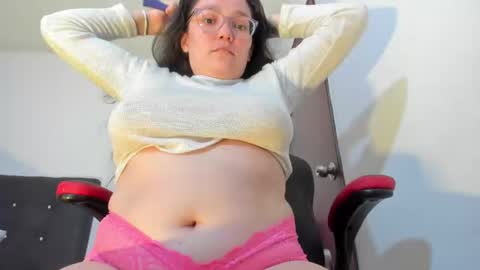 CHLOE CUTE online show from 03.07.25