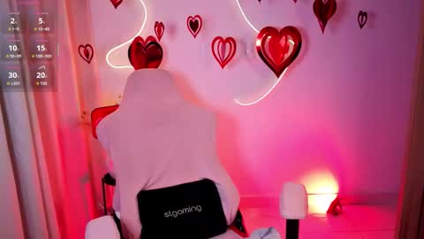 Chloe online show from 02.13.26