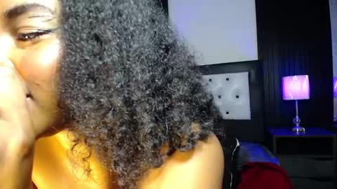chloee_hs online show from 03.04.25
