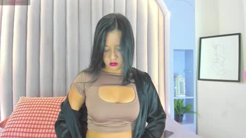 Snapshot of chloeemiller__ chatting on 02.10.26 C H L O E online show from 02.10.26