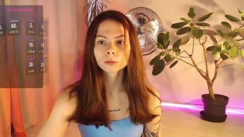 Snapshot of chloeesummerss chatting on 10.30.25 Chloe online show from 10.30.25