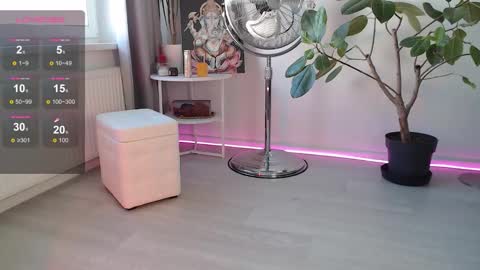 Snapshot of chloeesummerss chatting on 11.03.25 Chloe online show from 11.03.25