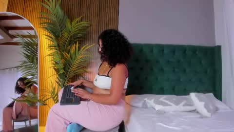 Chloe fixxx online show from 06.13.26