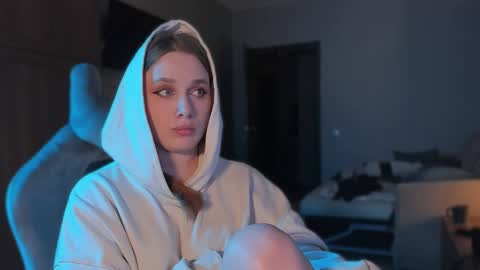 chloegins online show from 01.11.25