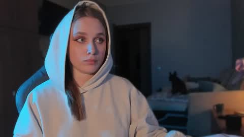 chloegins online show from 01.11.25