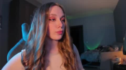 chloegins online show from 01.17.25