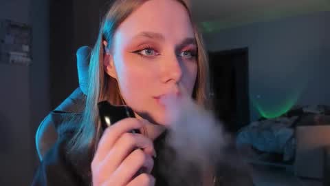 chloegins online show from 01.18.25