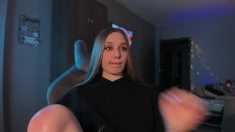 chloegins online show from 01.21.25