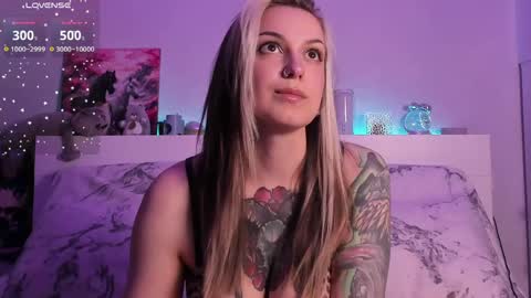 ChloeKohaku online show from 04.03.26