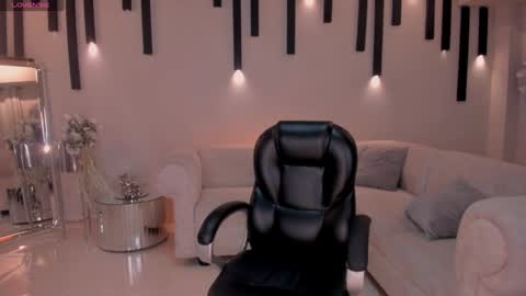 Chloe  OF chloemanson online show from 02.06.25