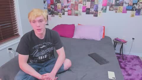 Snapshot of chloenight chatting on 01.20.25 Chloe Night Milo Night online show from 01.20.25