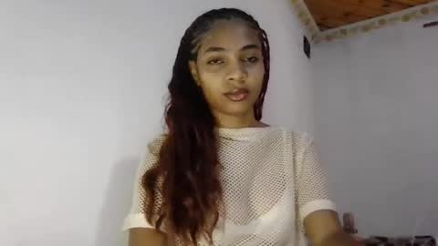 Snapshot of chloeplaisir chatting on 08.06.26 chloeplaisir online show from 08.06.26