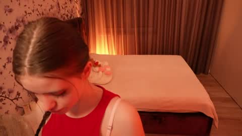 Chloe online show from 05.22.26