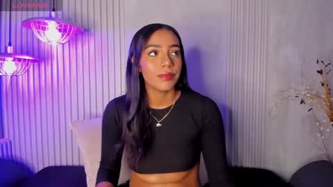 CHLOE  online show from 01.18.25