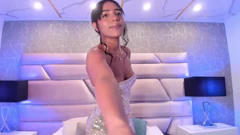 CHLOE  online show from 01.24.25