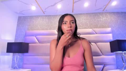 CHLOE  online show from 01.26.25