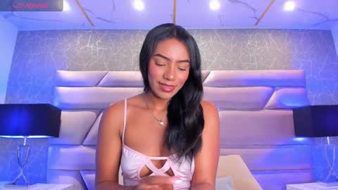 CHLOE  online show from 02.24.25