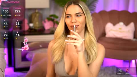 Chloe online show from 02.04.25
