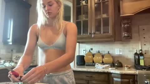 Snapshot of chloexbabe chatting on 02.02.26 Chloe Babe online show from 02.02.26