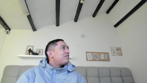 chlooe_zoe online show from 04.13.26