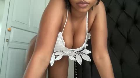 Snapshot of choclety chatting on 02.22.26 choclety online show from 02.22.26