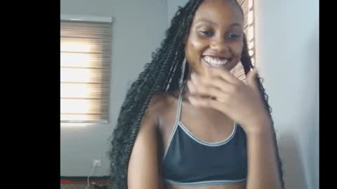 Snapshot of choco_petitqueen chatting on 02.23.26 choco_petitqueen online show from 02.23.26