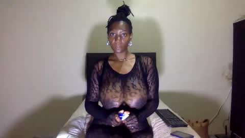 Snapshot of chocolate808 chatting on 11.02.25 Exotic Chocolate online show from 11.02.25