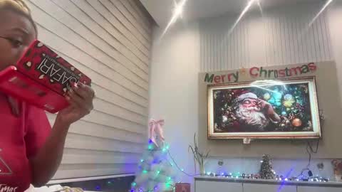 ChocolateCakeQueen online show from 12.21.24