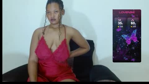 Snapshot of chocolatemilkebony chatting on 10.06.25 chocolatemilkebony online show from 10.06.25