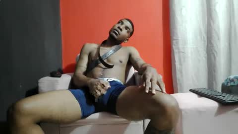 Snapshot of chocomilk_18 chatting on 02.01.26 lucifer online show from 02.01.26