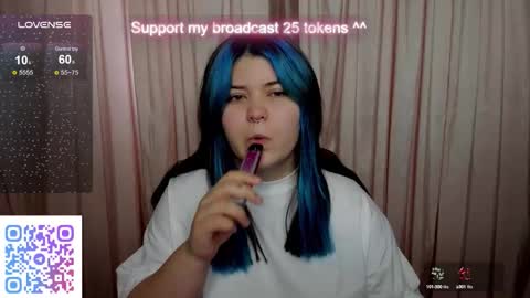 Snapshot of choe_bliss chatting on 10.01.25 choe_bliss online show from 10.01.25