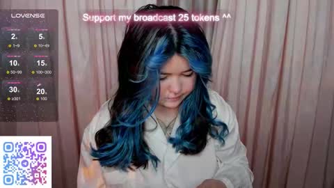 Snapshot of choe_bliss chatting on 10.03.25 choe_bliss online show from 10.03.25